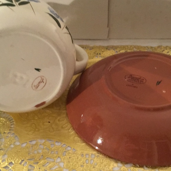 Vintage Stangl Pitcher and matching bowl - Picture 5 of 5